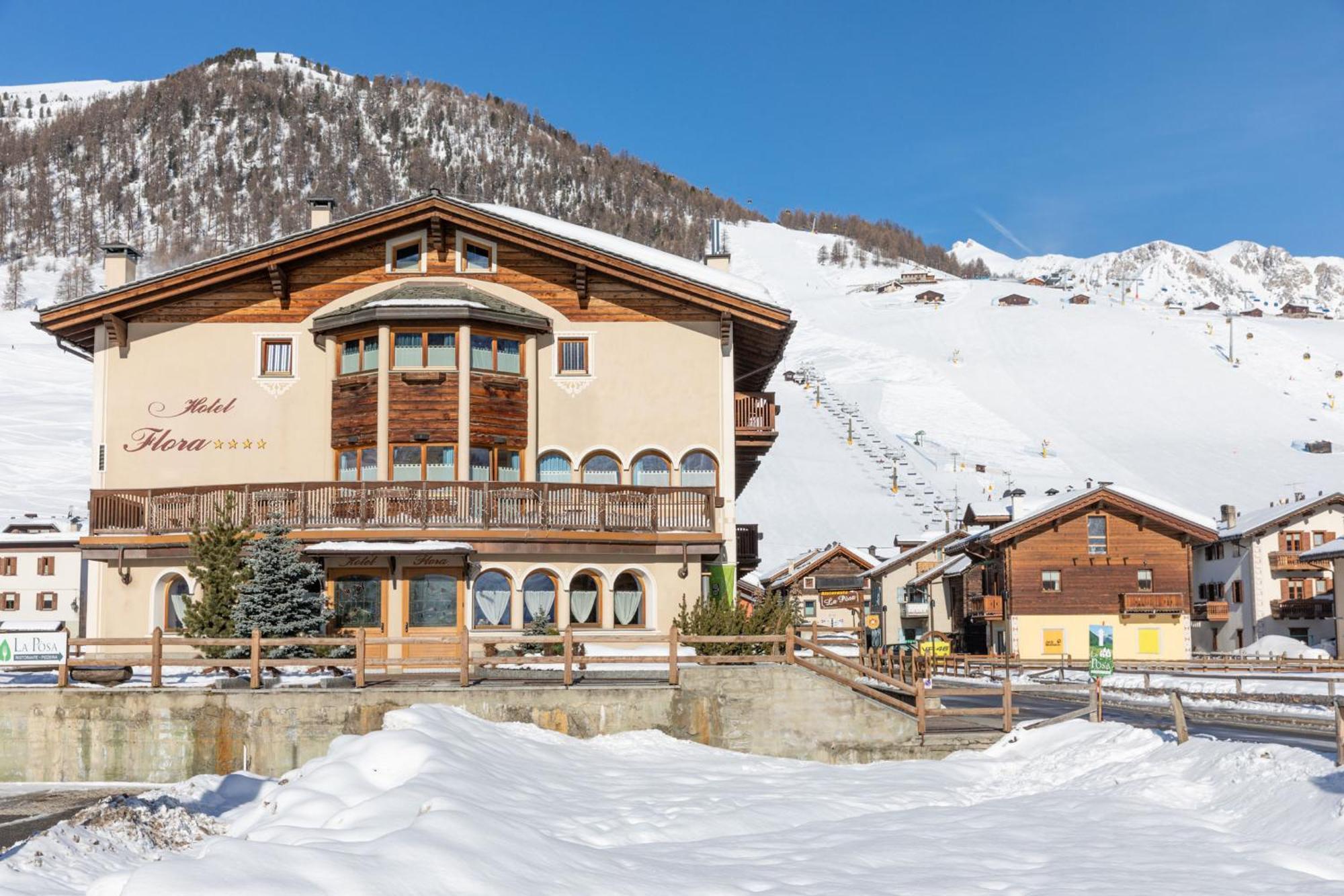 Hotel Flora Livigno Exteriör bild